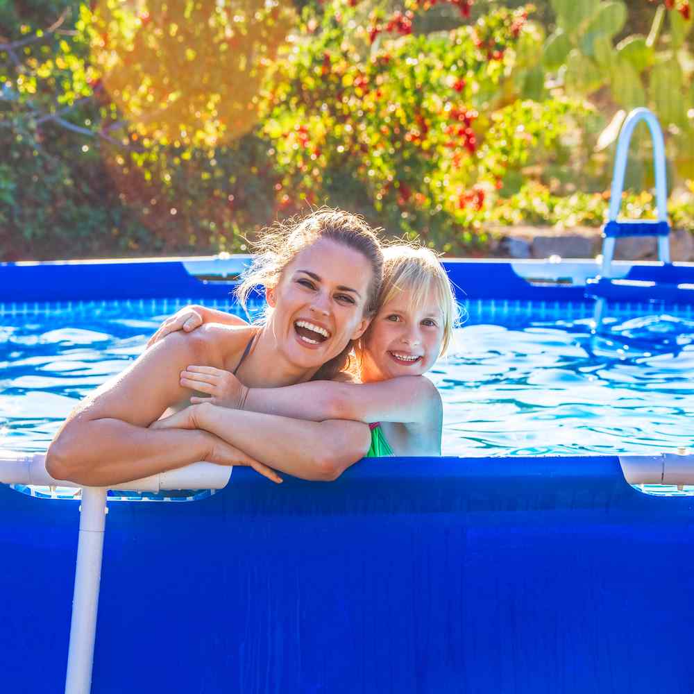 Les avantages d'une piscine hors-sol : Pourquoi c'est un meilleur choix que les piscines creusées ?