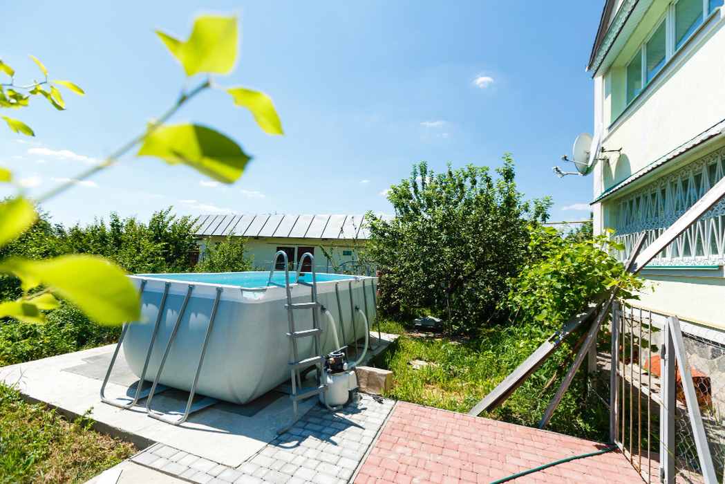 Tout ce que vous devez savoir sur le chauffage de votre piscine hors sol avec une pompe à chaleur