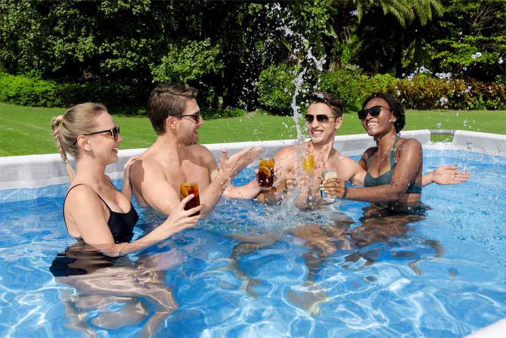 Que le plaisir de l'été commence : Activités de piscine pour toute la famille